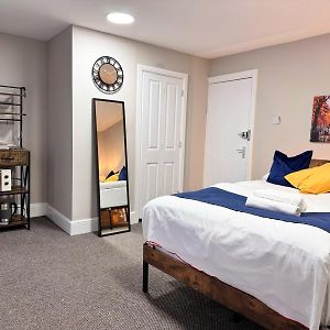Family Private Bathroom Twin Room